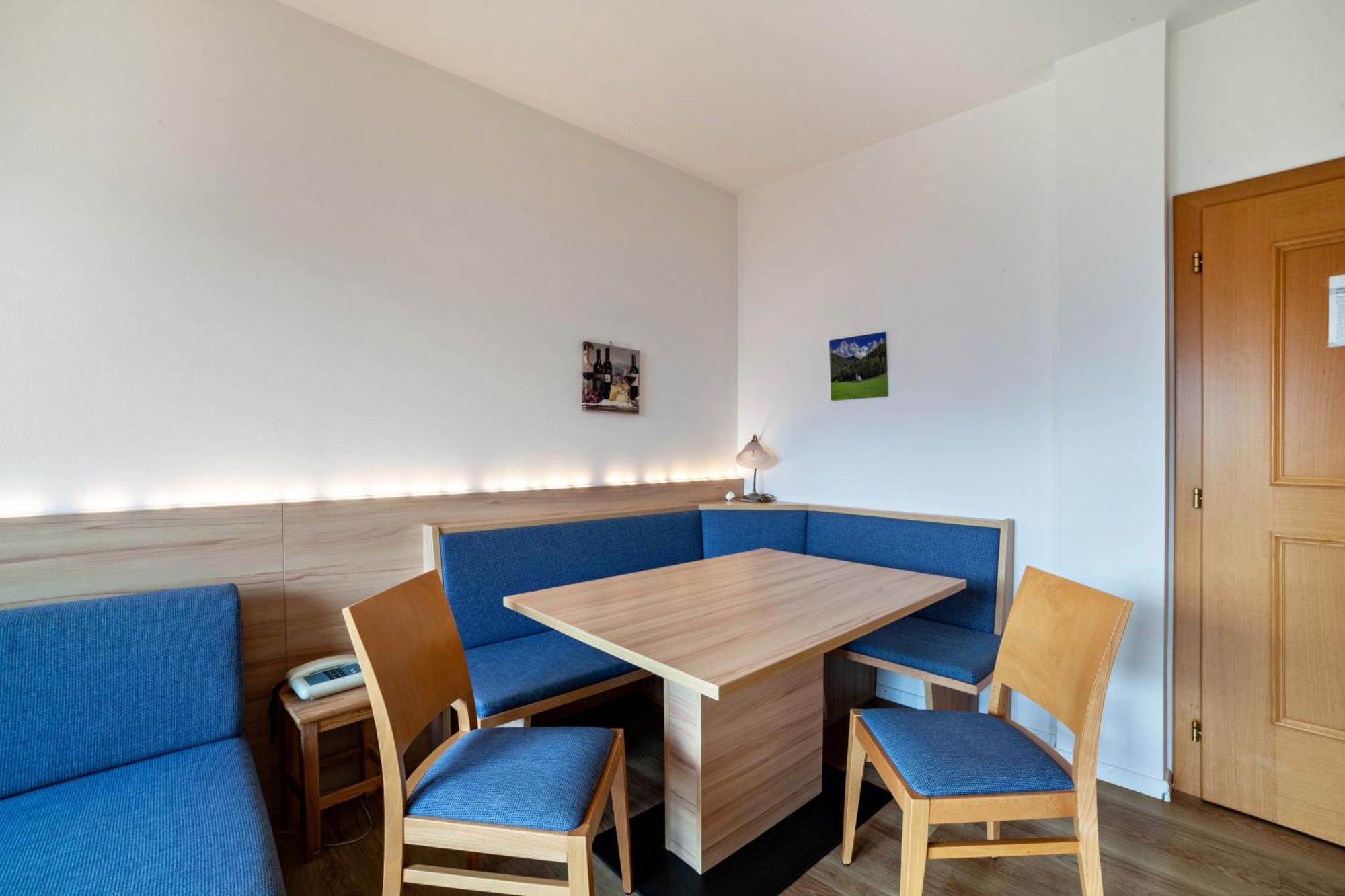 Hotel-Garni Appartement Gartenheim Schenna Ngoại thất bức ảnh