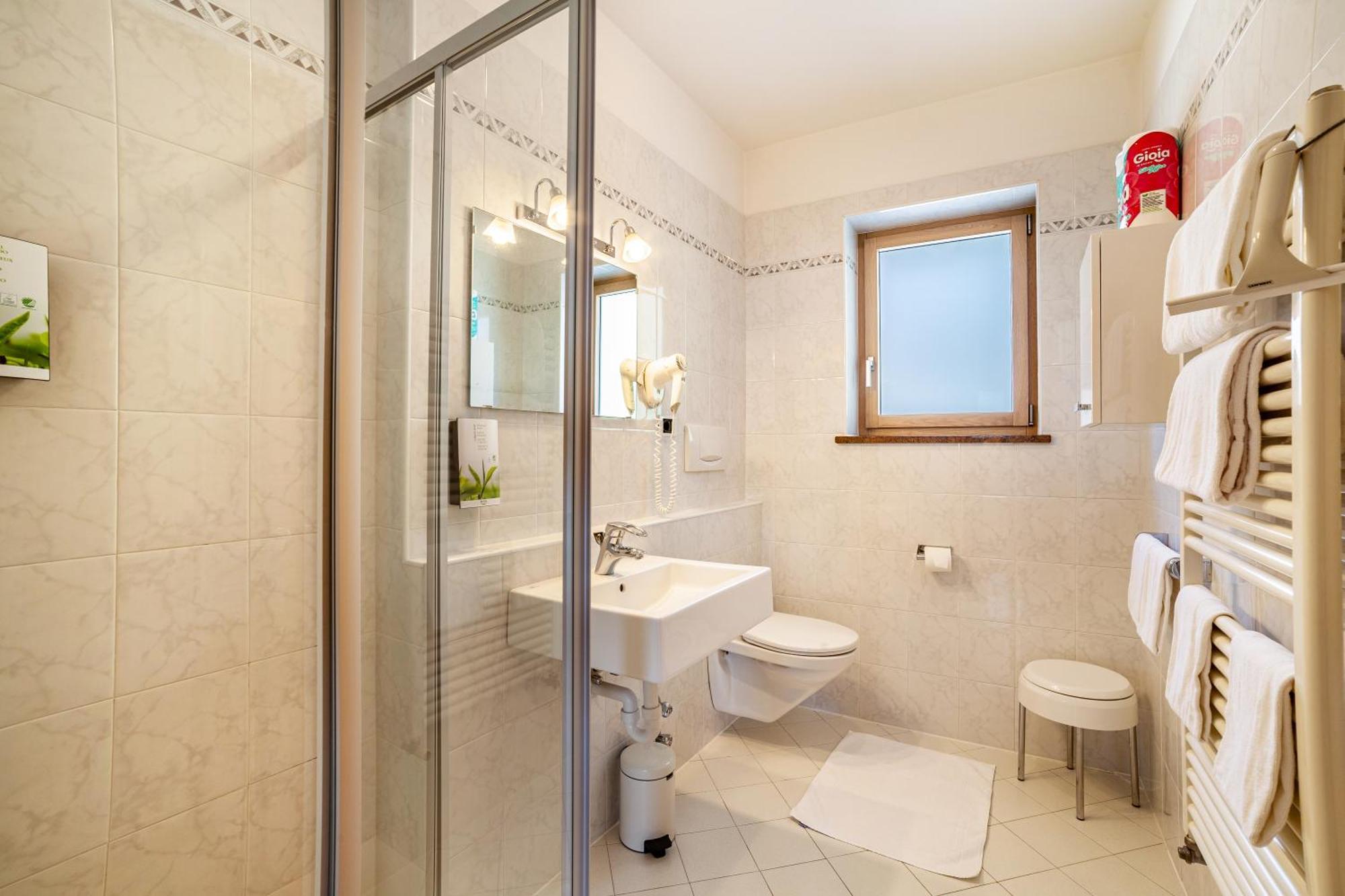 Hotel-Garni Appartement Gartenheim Schenna Ngoại thất bức ảnh