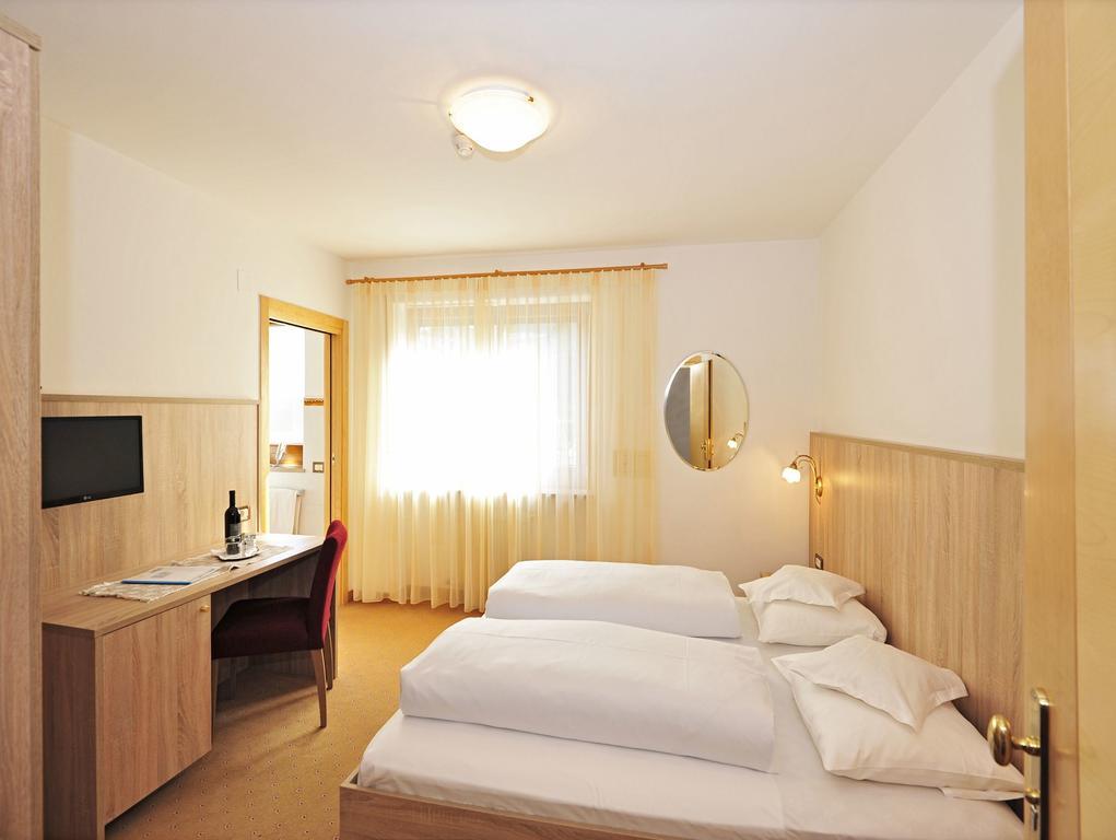 Hotel-Garni Appartement Gartenheim Schenna Ngoại thất bức ảnh